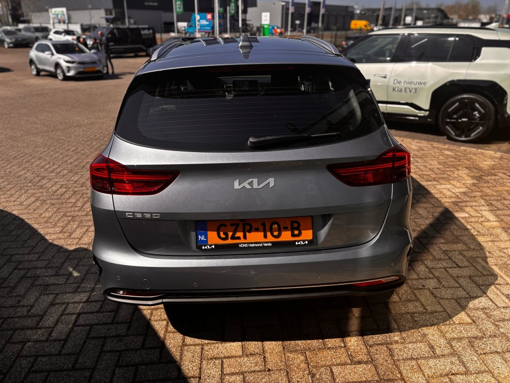 44264523-13.jpg