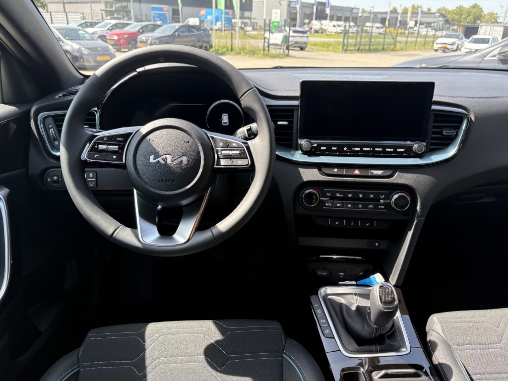 47093525-5.jpg