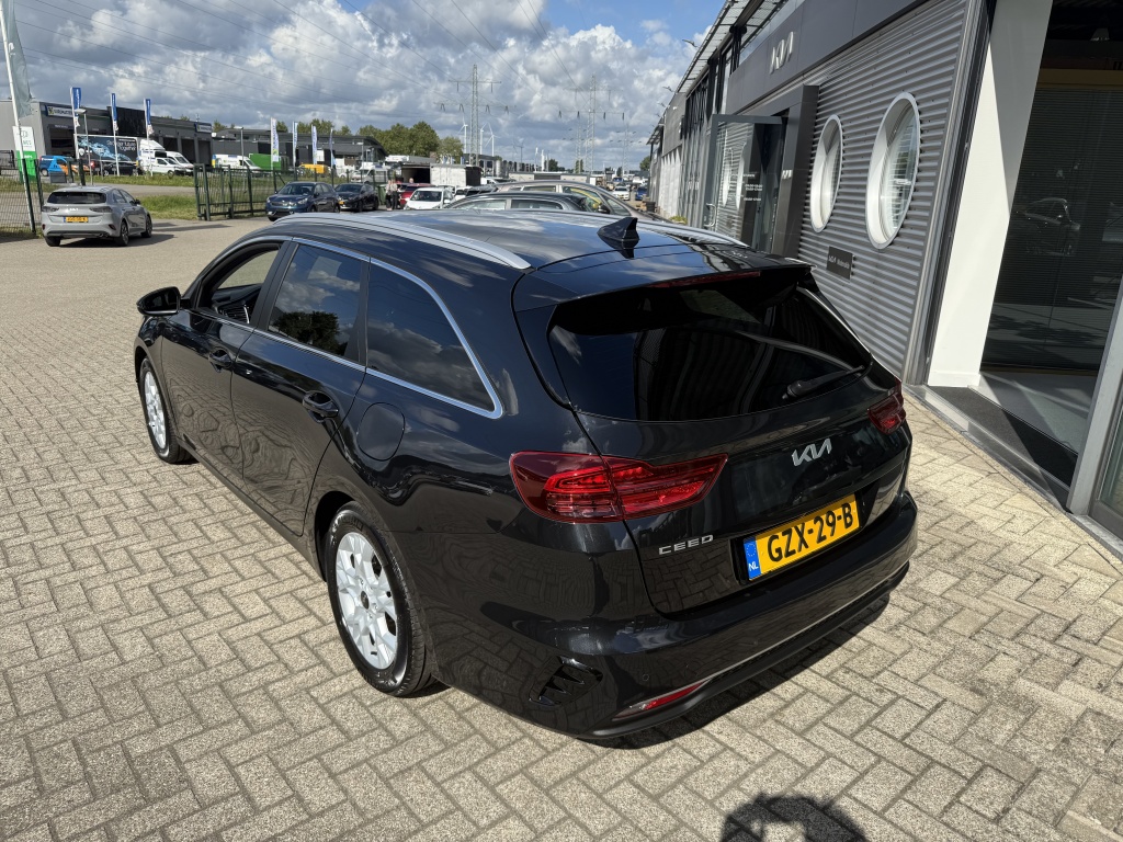 50017597-6.jpg