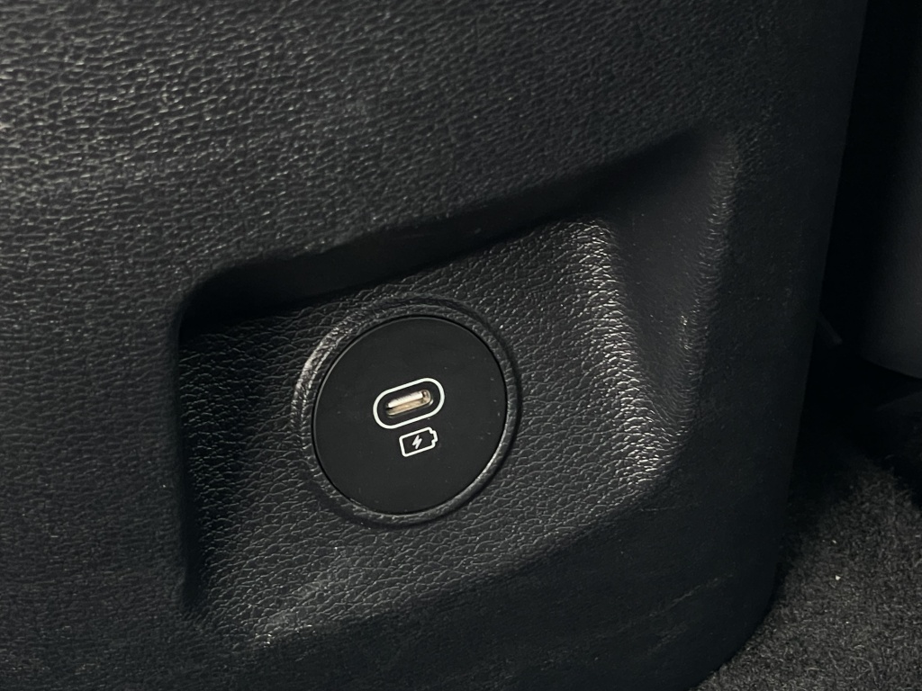 51112303-13.jpg