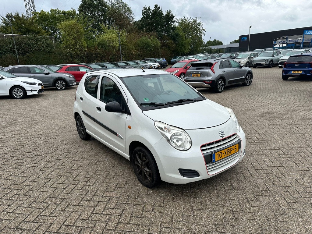 56467450-6.jpg